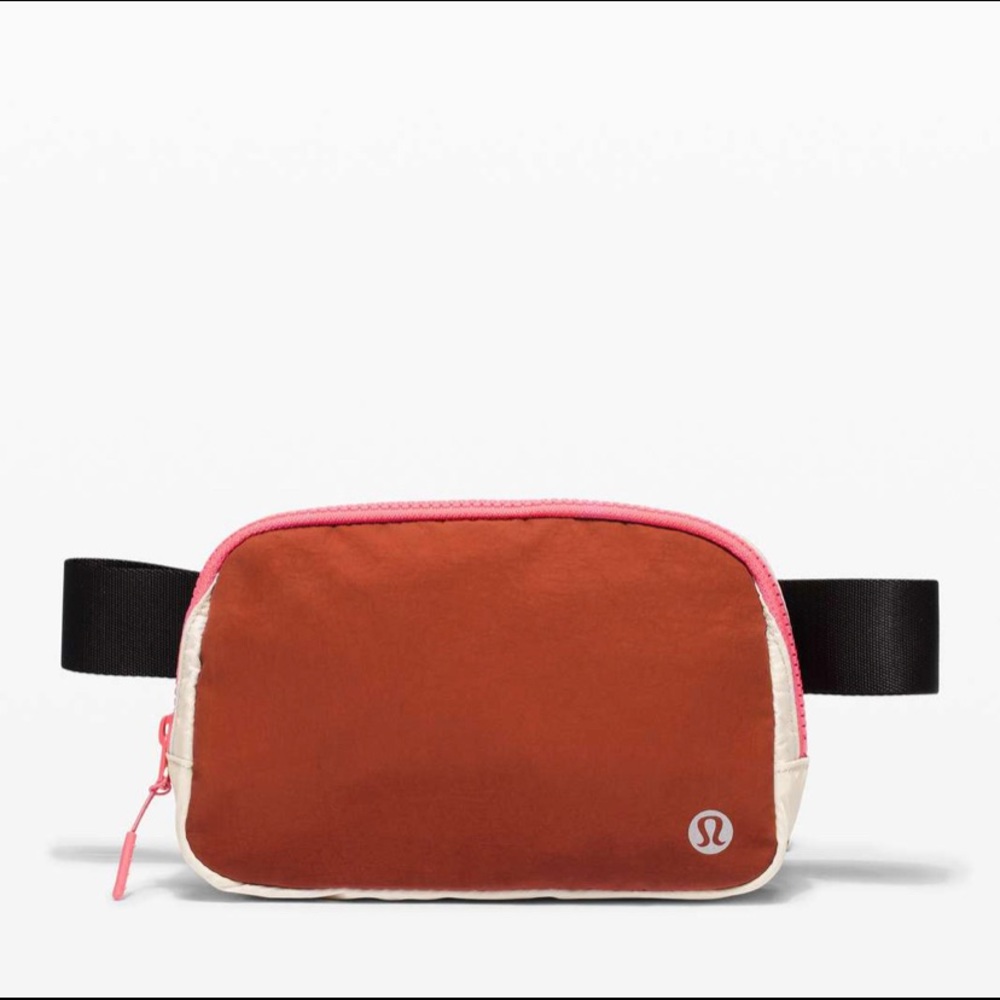 NWOT Lululemon Everywhere Belt Bag Fanny Pack
